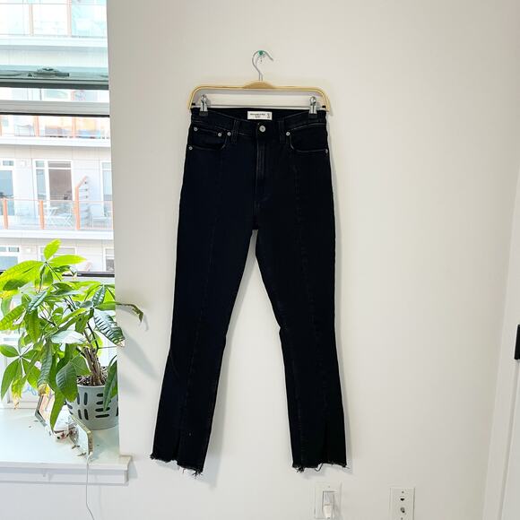 Abercrombie & Fitch The Skinny Black High Rise Jeans Size 4 Short - Picture 1 of 6